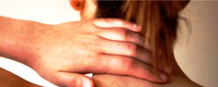 whiplash neck and shoulder pain clinic